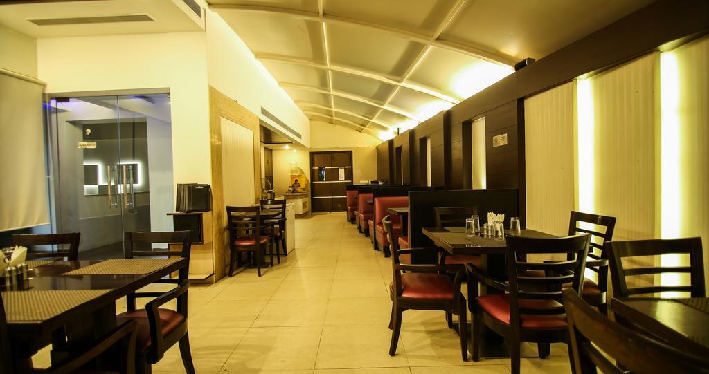 The Prime Balaji Deluxe At New Delhi Railway Station - Free Airport Pickup Hotel Eksteriør billede