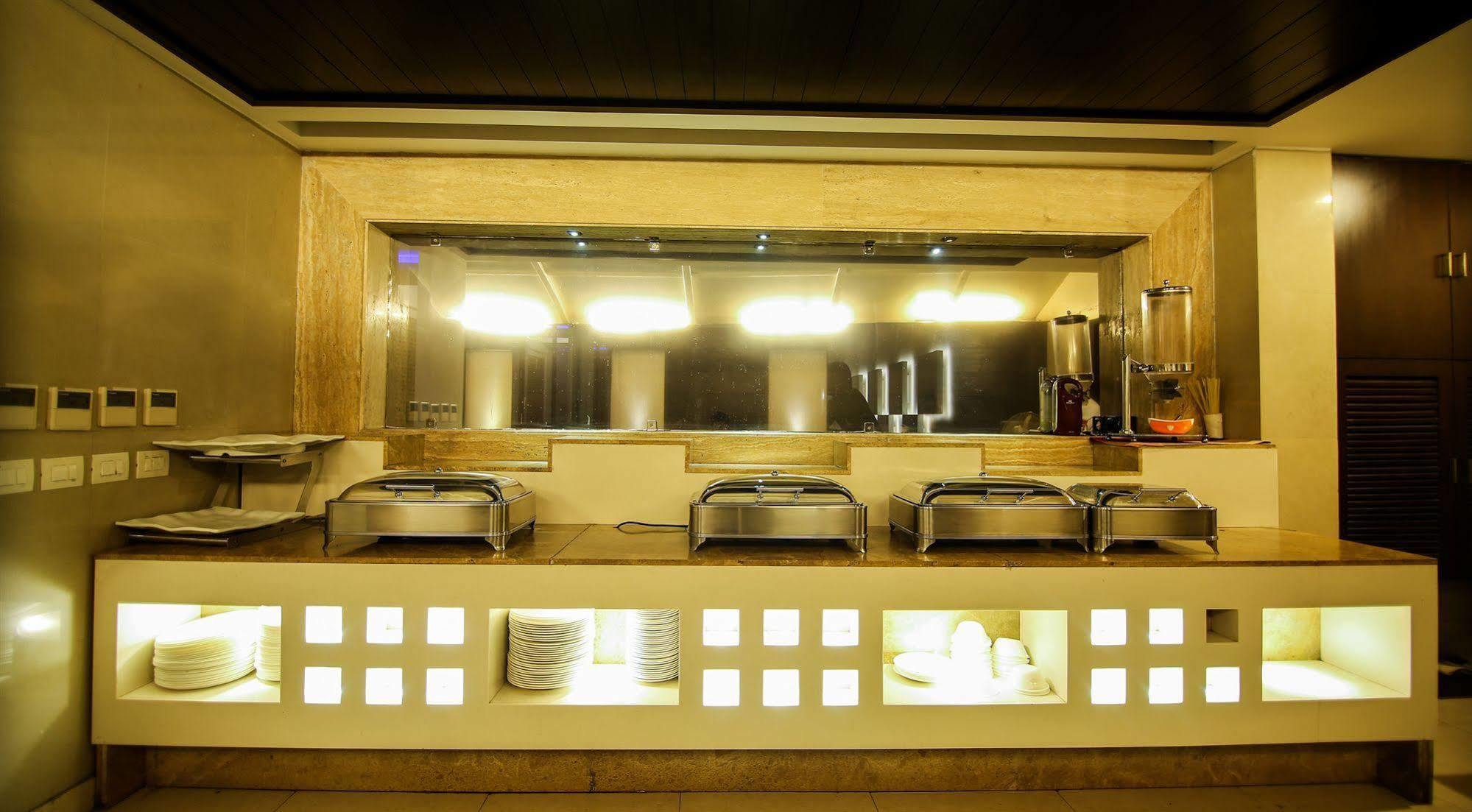 The Prime Balaji Deluxe At New Delhi Railway Station - Free Airport Pickup Hotel Eksteriør billede